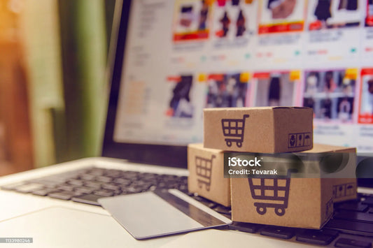 Fake e-commerce store site and products